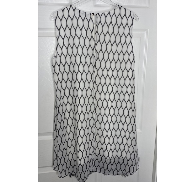 Irene Klairie Silk-Blend Sleeveless Shift Mini Dress Sz 40 - Picture 4 of 16